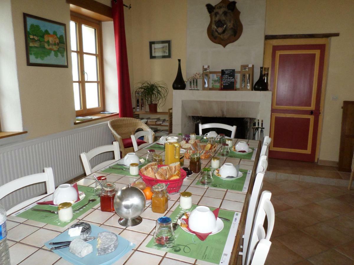 Bed and Breakfast La Haute Traversiere Francueil Экстерьер фото